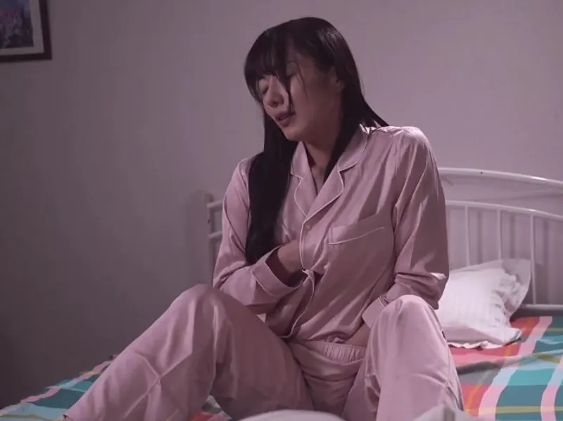 Tự sướng hàng đêm vì ông xã bỏ bê, vợ yêu quyết định tìm đến ứng dụng hèn hò