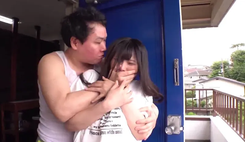 Tình đầu của tôi đã bị gã nhà bên phang tơi tả