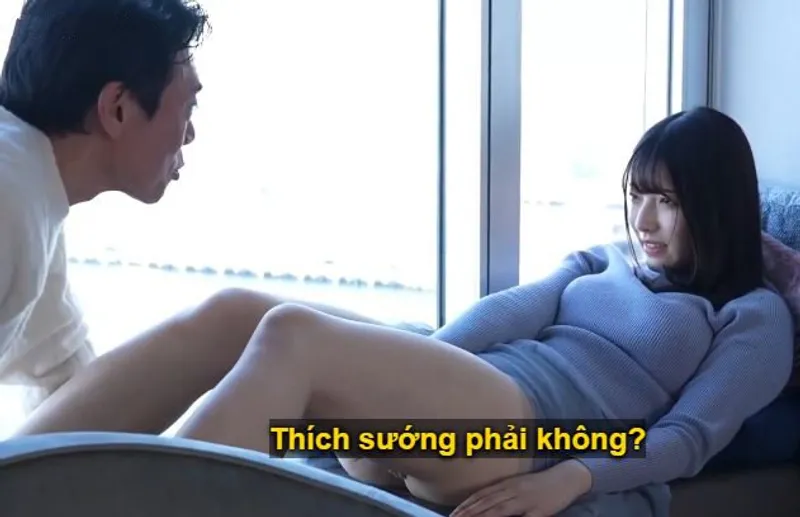 Buổi hẹn bí mật giữa ông bác lớn tuổi và cô diễn viên trẻ lần đầu làm nghề tại nhà nghỉ sang trọng